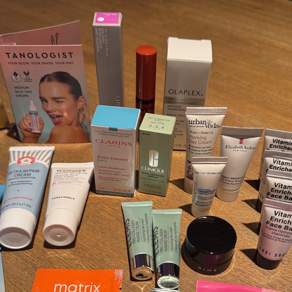 46-Piece Beauty Sample Lot + Pink Tweed Makeup Case | Skincare, Makeup & Hair - Picture 9 of 9